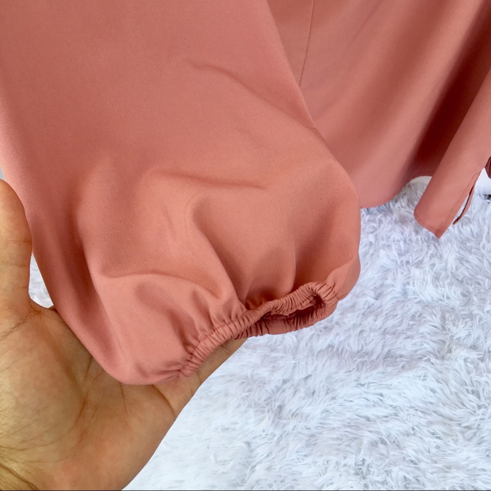 ✨ Denim & Co. Blouse ✨ - Picture 6 of 8